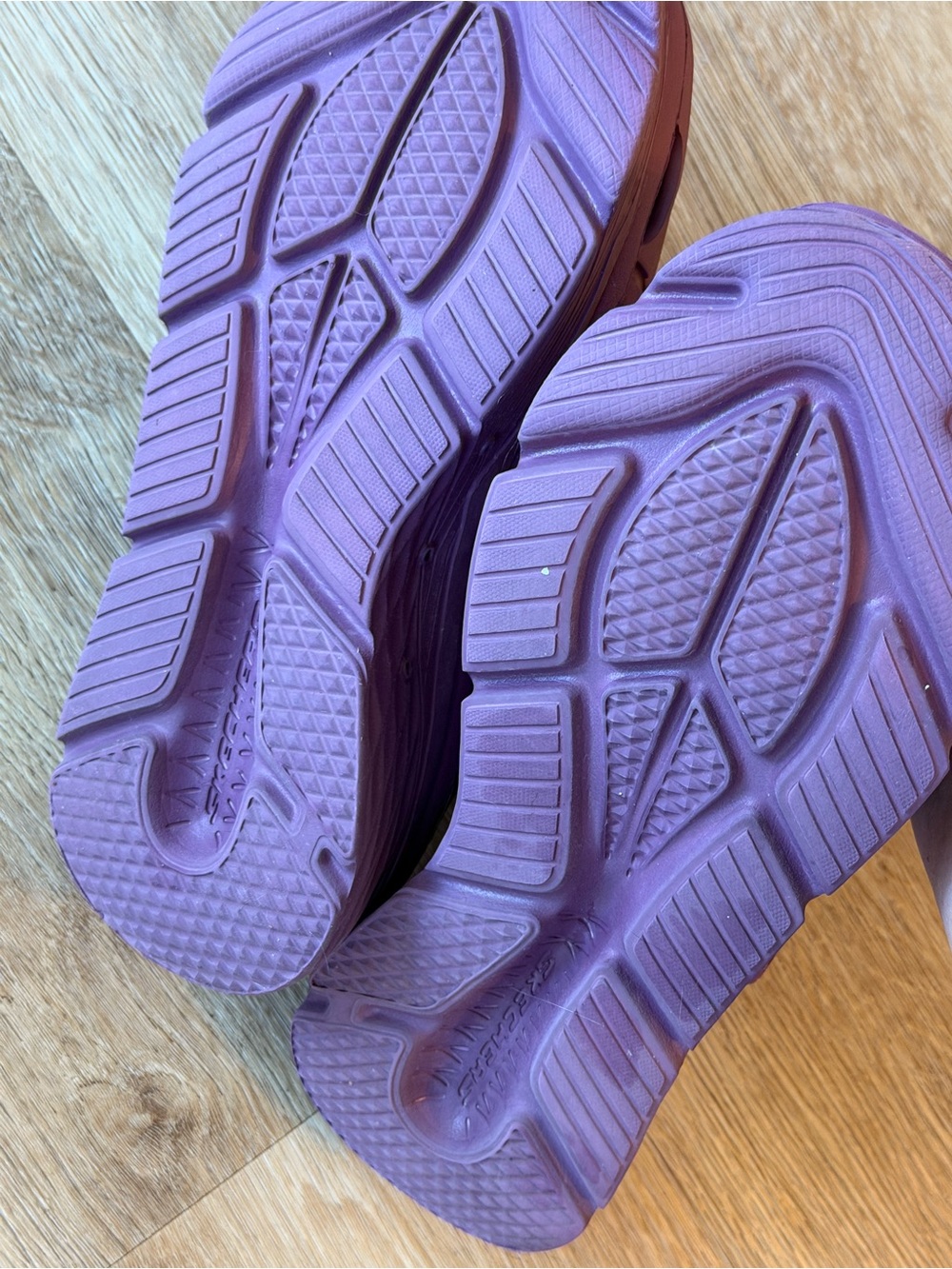 Skechers Foamies Purple Slip-On Clog Sandals faux fur lining size 9 plum - Picture 4 of 4